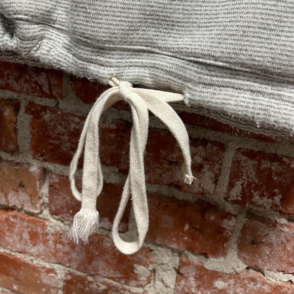 O’Neill Tie Hem Striped Hoodie- size S - Picture 4 of 8